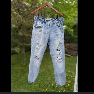 Distressed Light Blue Women's Jeans